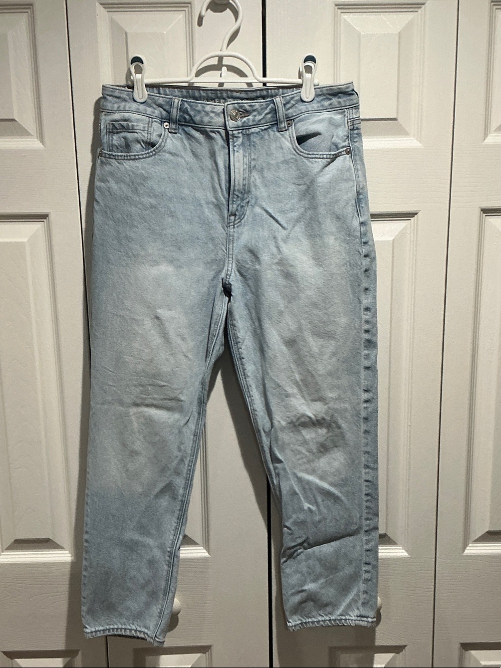 American Eagle Outfitters Light Blue Womens Jean -  Mom Jean